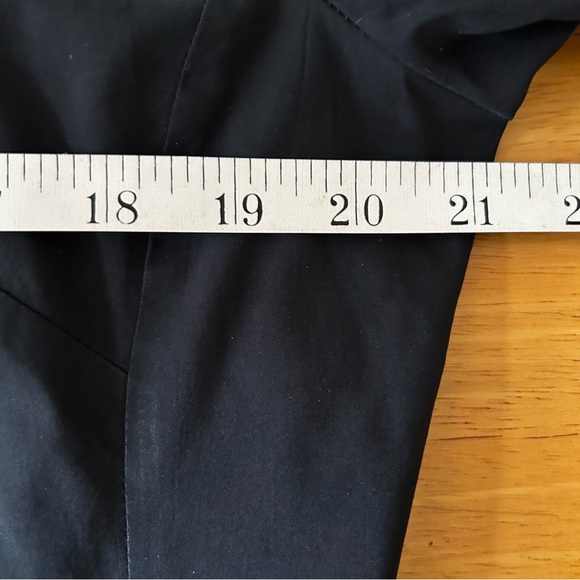 LAFAYETTE 148 New York Poplin Gathered Waist Button Down Shirt - Picture 9 of 10